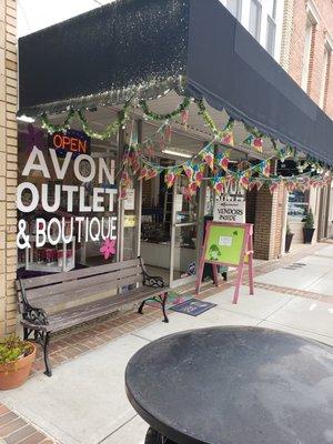 Avon Outlet And Boutique