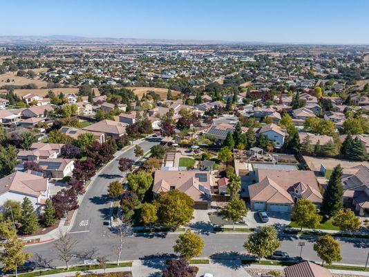 Welcome to Montebello Oaks Estates, centrally located in Paso Robles