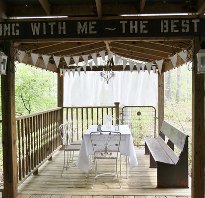 sweetheart table