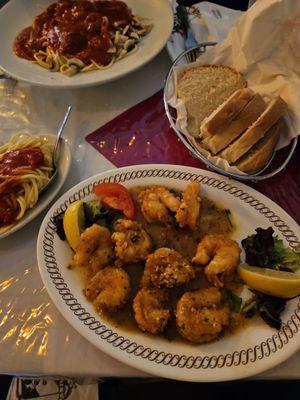 Shrimp Scampi and bread