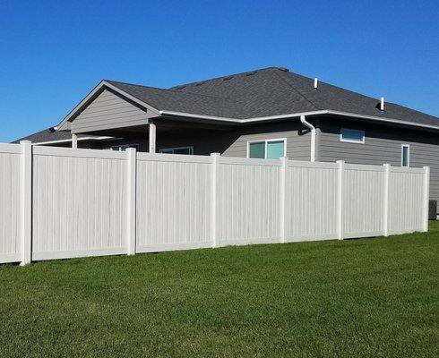 6' Vinyl Privacy Fence - Weathered Aspen Color