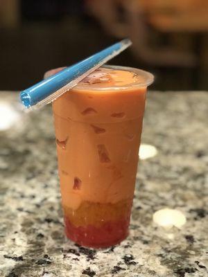 Mongo strawberry milk tea with Jelly. #jujucup, #Bobatea, #Bobotea,#smoothie,#Tapioca,#Coffee,#Tapiocatea,#fruityblends, #icecream