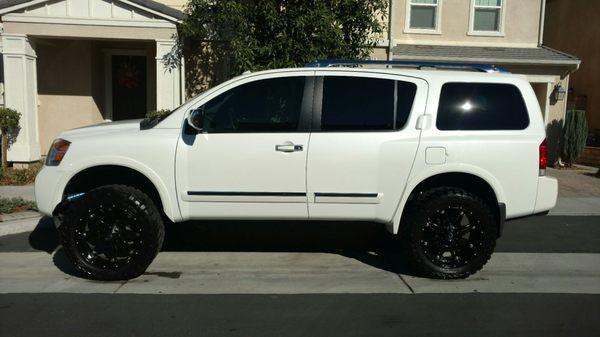 Thanks to Tim and his crew @ DMZ... I now have 1 of a kind custom Nissan Armada!!!