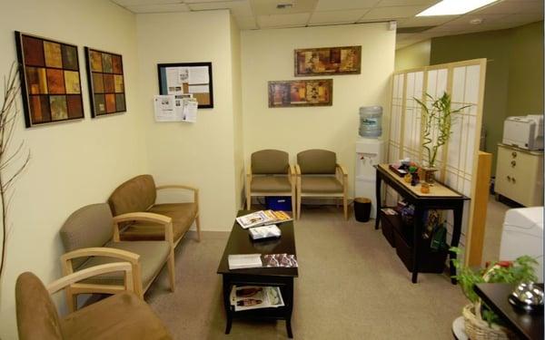 Our inviting lobby before you meet with Dr. Chen.  To make an appointment please call 425-242-5344.