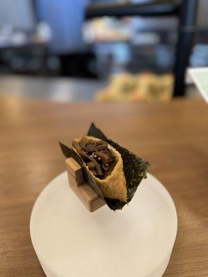 inari shiitake (IG @eats.withchloe)