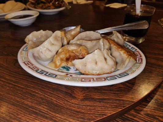 Pot stickers