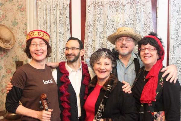 Freylach Old-Time Jamboree members Left to Right:  Christine Westfall, Hal Schnee, Riki Friedman, Mike McQuown, Lori Baron