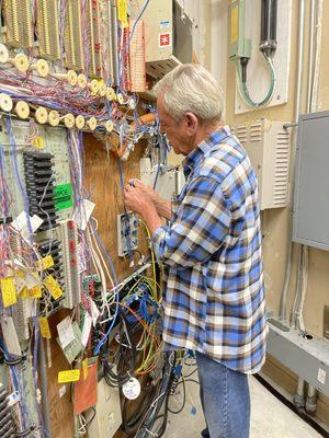 Test and Turn Up of a Fiber Circuit.