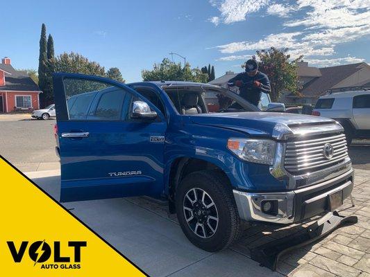 Toyota Tundra Windshield Replacement