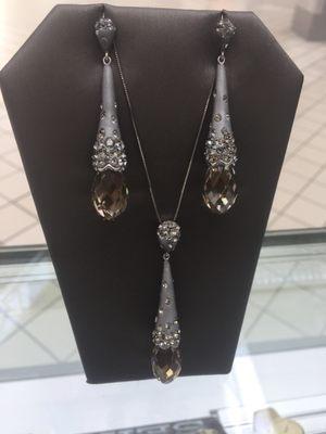 Swarovski pendant & earrings