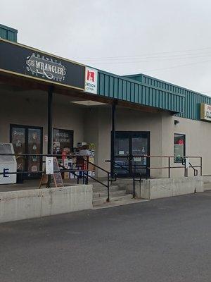 Prineville Liquor & Tobacco