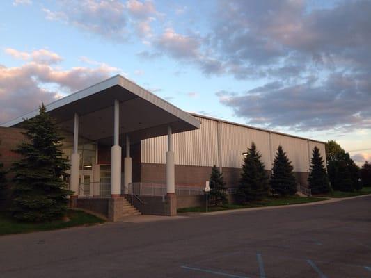 Front entrance to Lutheran high school.