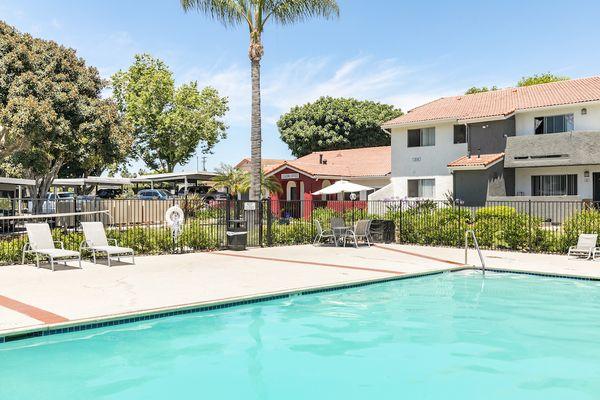 Las Ventanas Apartments in Vista, CA