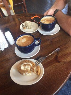 Delicious pumpkin roll and banana roll. The latte and mocha were perfectly balanced!