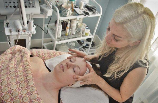 Effective, relaxing facials at LilaJune Skincare