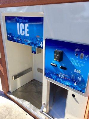 Ice dispenser...