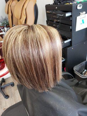 Beautiful highlight with natural and dark brown lowlights