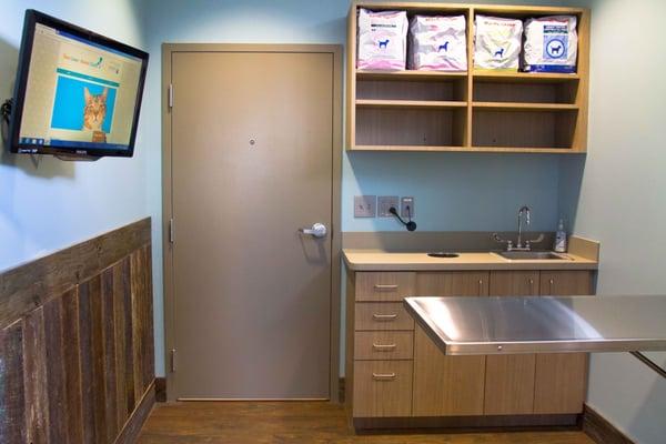 Clean and comfortable exam rooms for our family pets