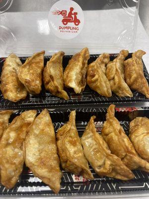 Crispy Gyoza (chicken or pork)