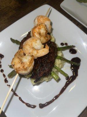 Surf and turf with blue cheese mashed potatoes, asparagus