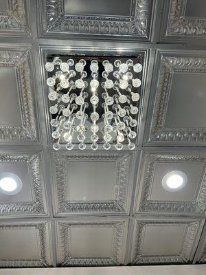 Ceiling in rooms so beautifully decorated