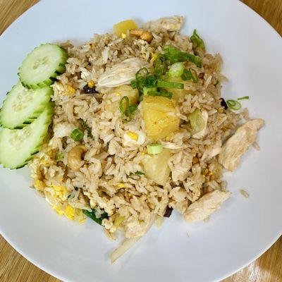 Pineapple Thai Fried Rice. Your choice of meat.