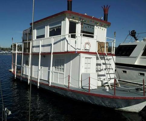 This is the way the boat looked before san diego bay marine worked on it.