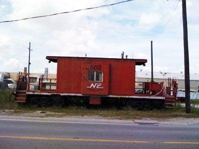 Macs' Old Harbor Lite Restaurant