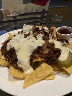 Pulled pork nachos