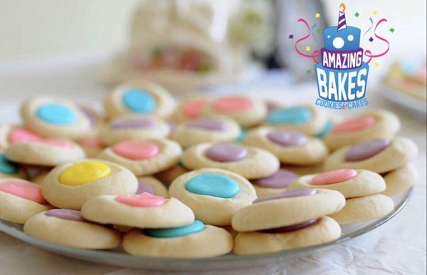 Amazing Bakes Cookies & Cakes