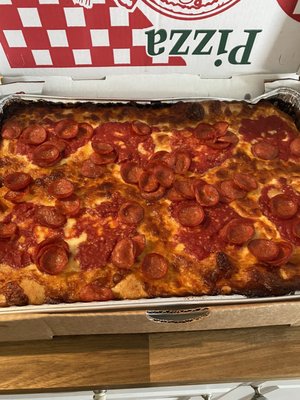 Pepperoni Detroit style party pizza