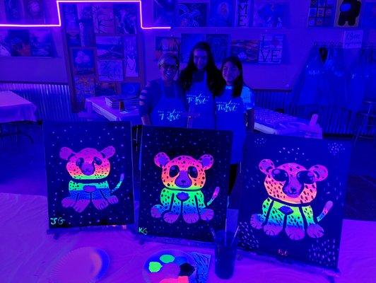 Join us for a super fun & creative black light class!!!