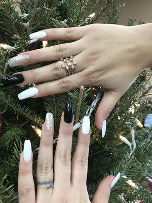 Christmas is here, get your nails done