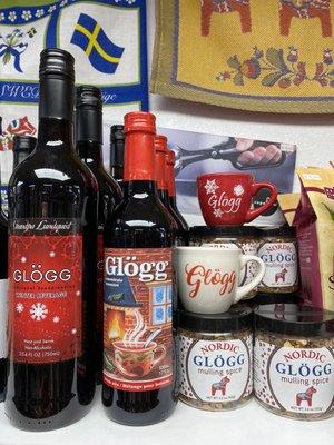 Cheers to a happy holiday season. Glögg for everyone!!!