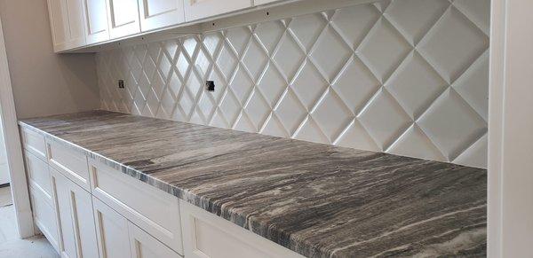 Backsplash in kitchen