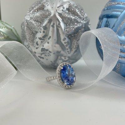 Natural blue sapphire & diamond ring - 28587