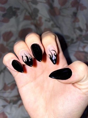 i wanted these nails for halloween!