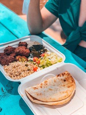 Falafel plate with pita bread