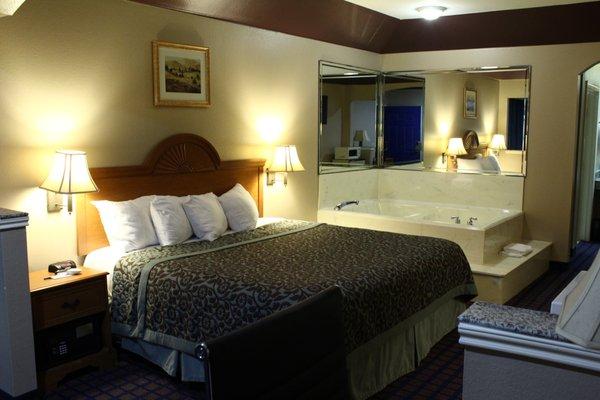 King Jacuzzi Suite