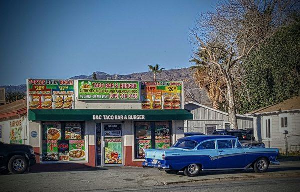 A great looking 1957 Ford Fairlane 300 seen at B&C Taco Bar and Burger in Yucaipa,Cal.