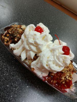 Banana split with animal cookie, Cherry pecan and cream, German chocolate ice cream. Yummy!!!