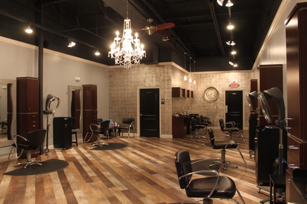 Inside Salon DPaul