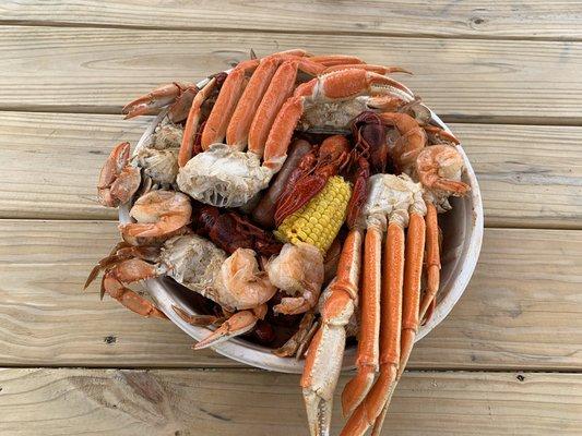 Deluxe Boiled Seafood Platter... $44.99