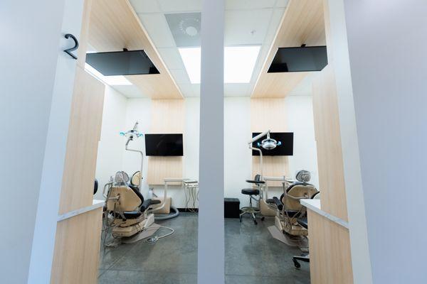 State-of-the-art dental technology ensures precise and efficient treatments.