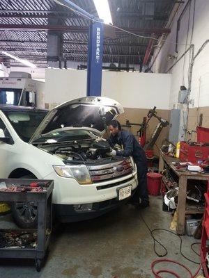 S&A AUTO MECHANIC REPLACED 2008 FORD ADGE V6 VVT SOLENOID .