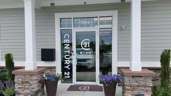 Front entrance for Century 21 Signature Properties.