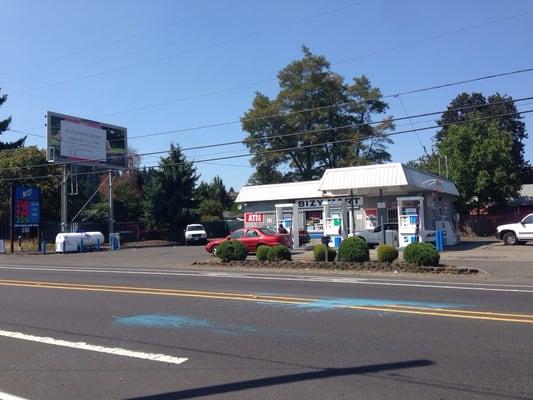 Bizy Mart storefront photo.