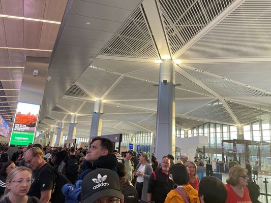 Sea of travelers in TSA line