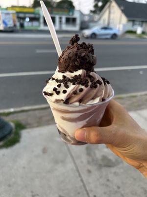 Triple chocolate brownie doughnado