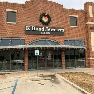 Front of K Bond Jewelers.